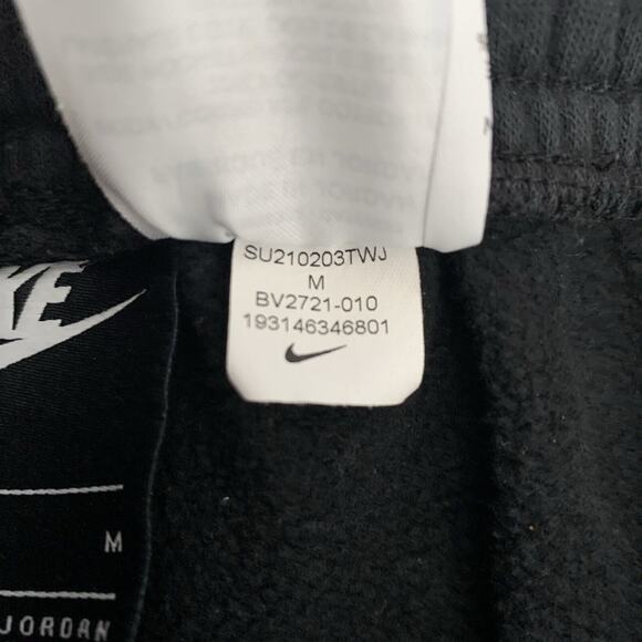 NIKE Sweat Shorts Mens Sz Medium Black BV2721 Big Swoosh Logo Pockets Cotton - Picture 4 of 5